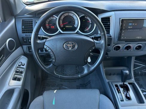 Used 2011 Toyota Tacoma PreRunner w/ TRD Off-Road Pkg w/JBL Audio image 15