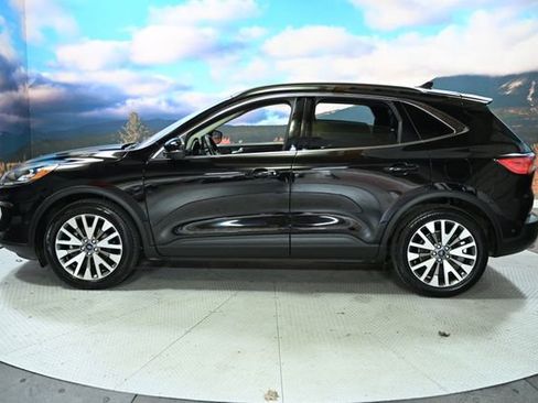 Used 2020 Ford Escape Titanium w/ Titanium Premium Package 2.0 image 5