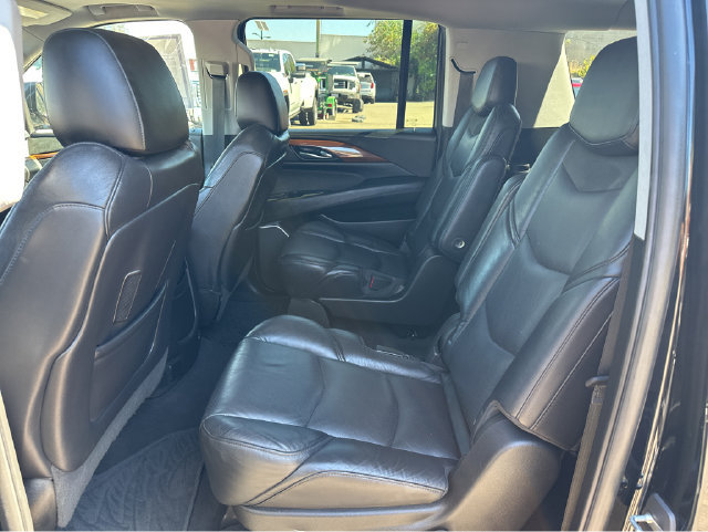 Certified 2019 Cadillac Escalade ESV Premium Luxury RWD image 18