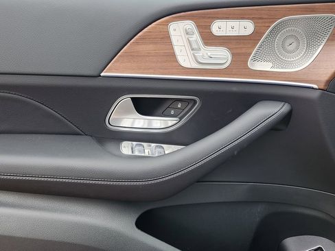 New 2026 Mercedes-Benz GLS 450 4MATIC image 22