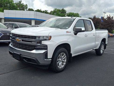 Used 2020 Chevrolet Silverado 1500 LT w/ All-Star Edition AWD/4WD image 3
