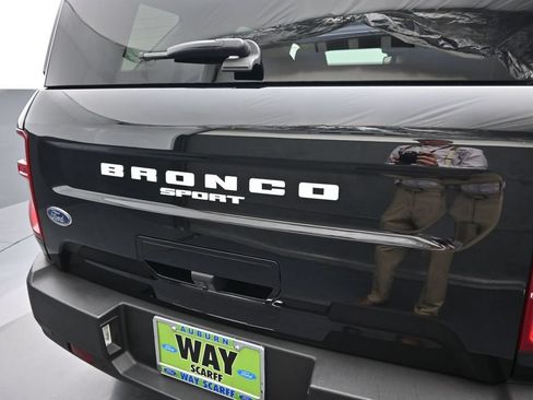 Certified 2022 Ford Bronco Sport Outer Banks w/ Tech Package AWD/4WD image 2