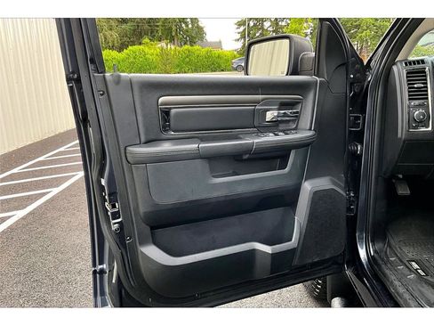 Used 2017 RAM 1500 Sport AWD/4WD image 23