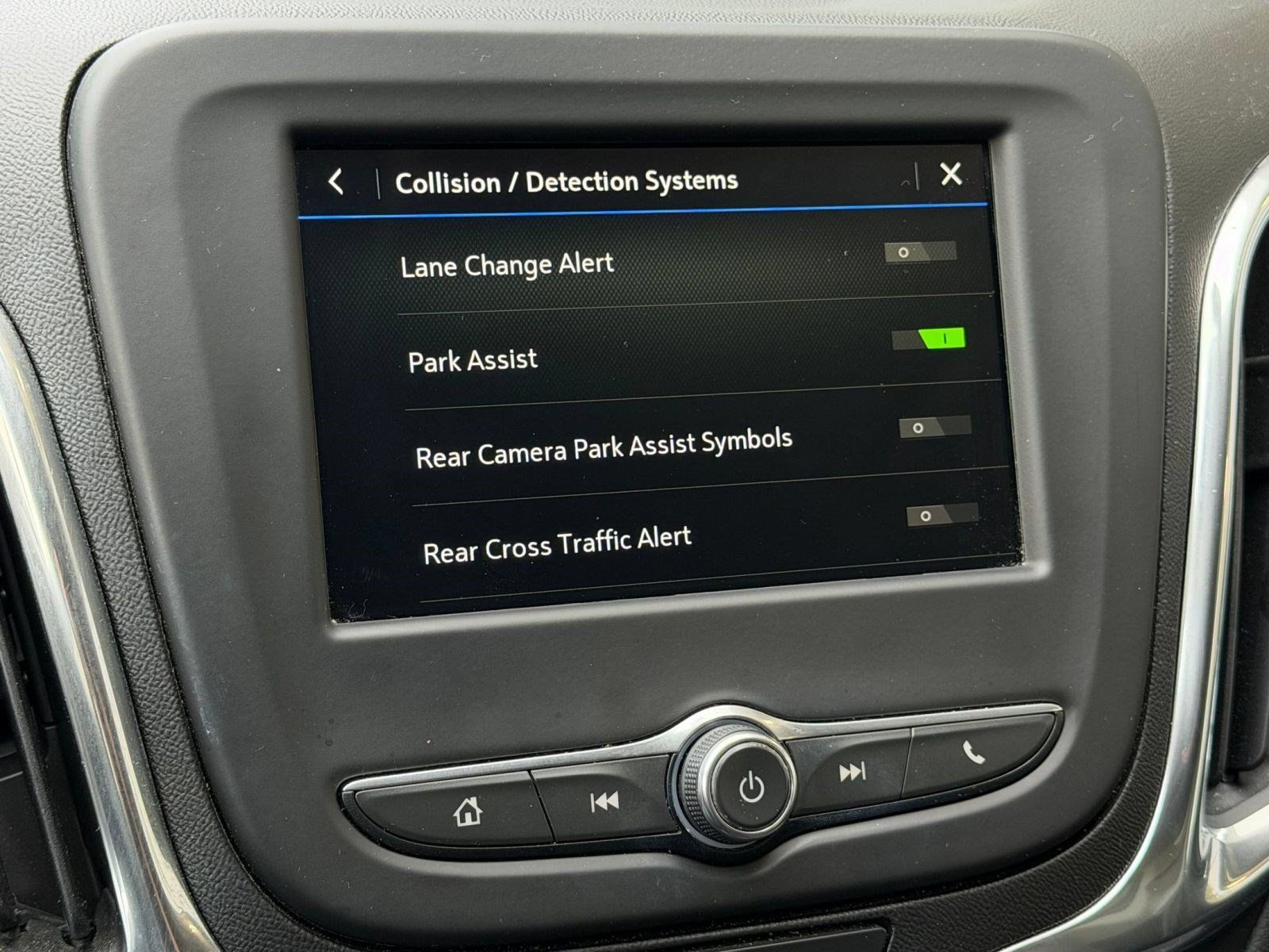 Used 2019 Chevrolet Equinox LT FWD image 25