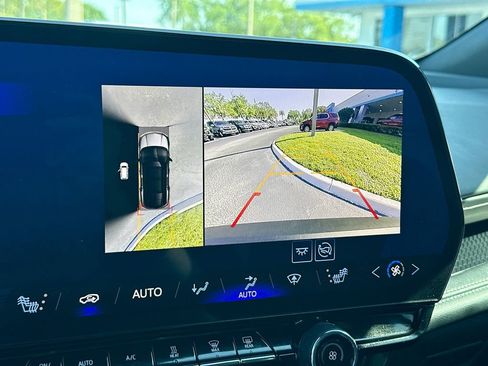 Used 2024 Chevrolet Blazer EV LT image 14