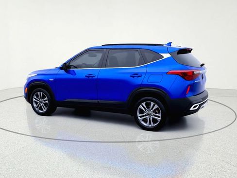 Used 2021 Kia Seltos S w/ Paint Protection Package image 3