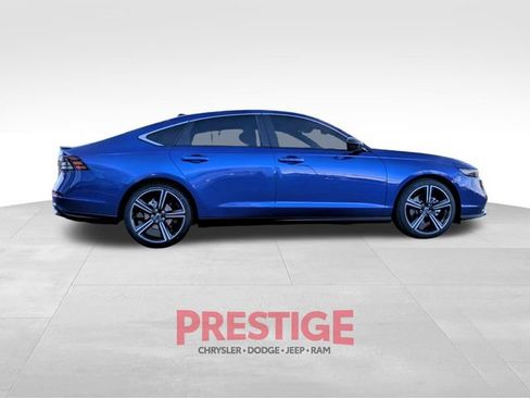 Used 2024 Honda Accord Sport image 6