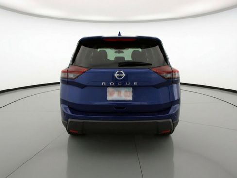 Used 2025 Nissan Rogue SV image 7