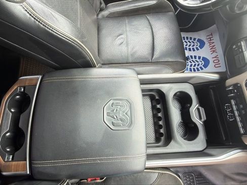 Used 2022 RAM 3500 Laramie image 33