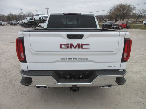 New 2026 GMC Sierra 1500 SLT w/ SLT Premium Plus Package image 6