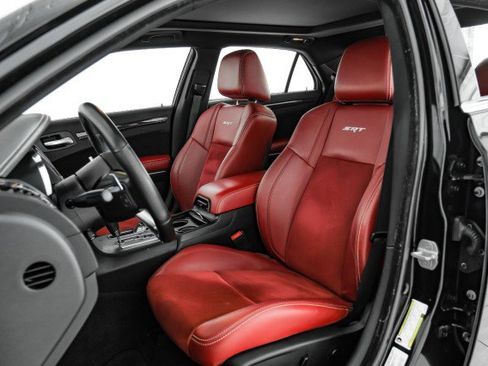 Used 2012 Chrysler 300 SRT8 w/ 19-Premium Speaker Group image 29