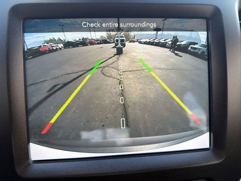 Used 2022 Jeep Cherokee Trailhawk AWD/4WD image 20