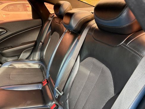 Used 2015 Chrysler 200 S FWD image 16