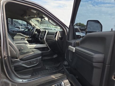 Used 2020 Ford F250 Lariat w/ Lariat Ultimate Package AWD/4WD image 12