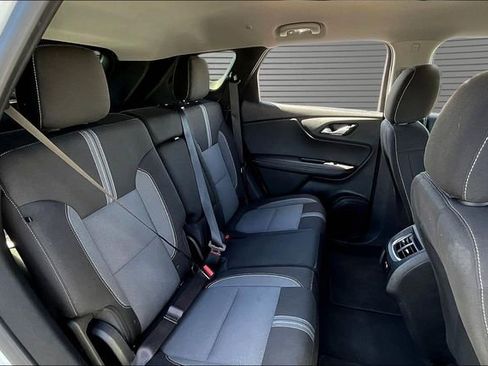 Used 2023 Chevrolet Blazer LT image 24