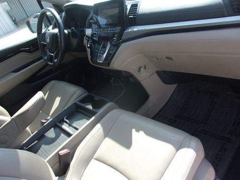Used 2022 Honda Odyssey Touring image 13