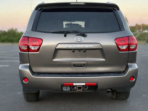 Used 2012 Toyota Sequoia SR5 image 4