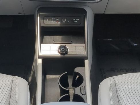 Certified 2024 Hyundai Kona Limited FWD image 15