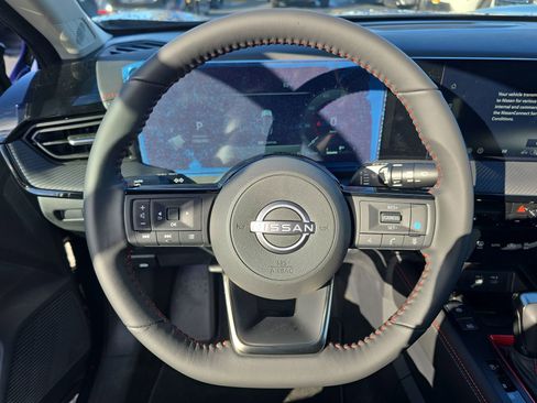 Used 2026 Nissan Kicks SR w/ Cold Weather Package image 14