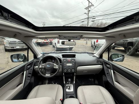 Used 2014 Subaru Forester 2.5i Limited image 11