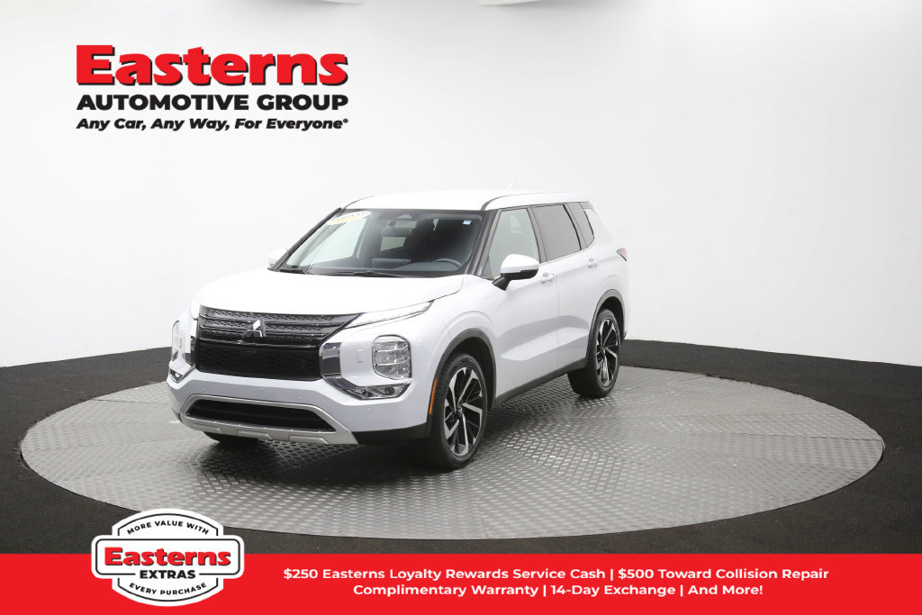 Used 2024 Mitsubishi Outlander SE AWD/4WD image 57