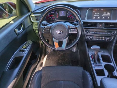 Used 2020 Kia Optima S image 17