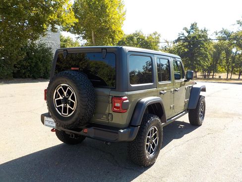 New 2025 Jeep Wrangler Unlimited Rubicon w/ Technology Group image 7