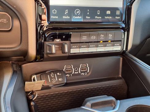 Used 2024 RAM 2500 Laramie image 11