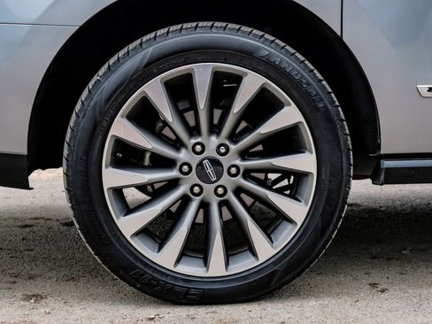 Used 2020 Lincoln Navigator L Reserve RWD image 61