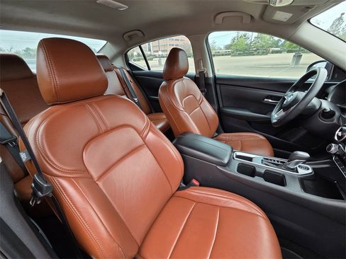 Used 2023 Nissan Sentra SV image 20