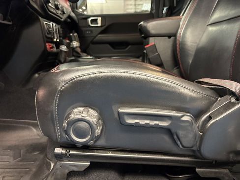 Used 2020 Jeep Gladiator Rubicon AWD/4WD image 26