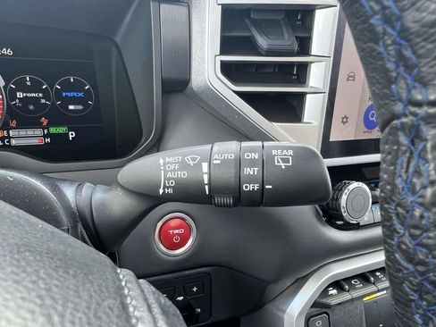 Used 2024 Toyota Sequoia Platinum w/ TRD Off-Road Package AWD/4WD image 25