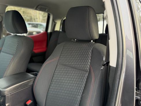 Used 2023 Toyota Tacoma SR5 image 7