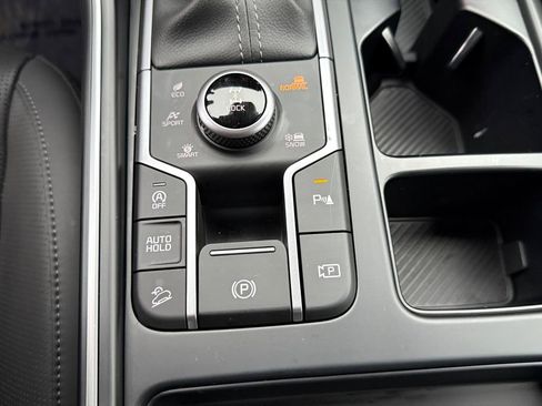 Used 2025 Kia Sorento EX image 22