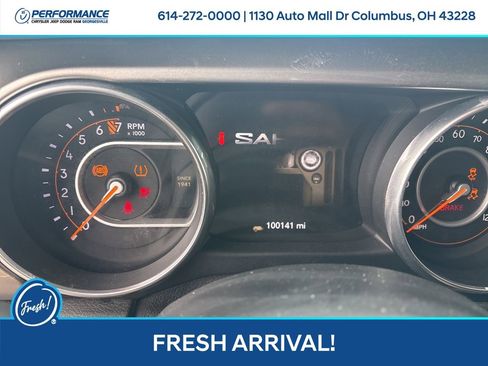 Used 2018 Jeep Wrangler Unlimited Sahara w/ Uconnect 4C Nav & Sound Group image 22