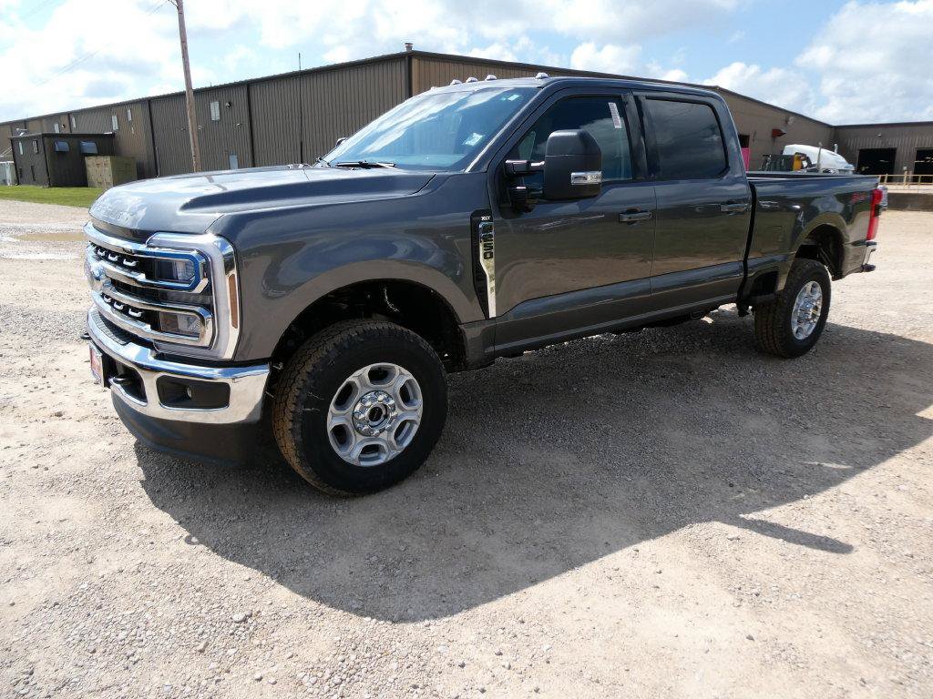 New 2026 Ford F250 XLT w/ XLT Premium Package AWD/4WD image 10
