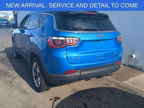 Used 2018 Jeep Compass Limited w/ Navigation Group AWD/4WD image 3