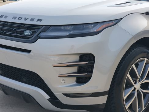 Certified 2025 Land Rover Range Rover Evoque Dynamic SE image 9