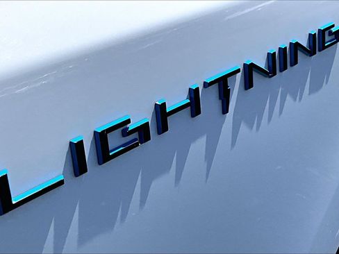 Certified 2025 Ford F150 Lightning Flash AWD/4WD image 31