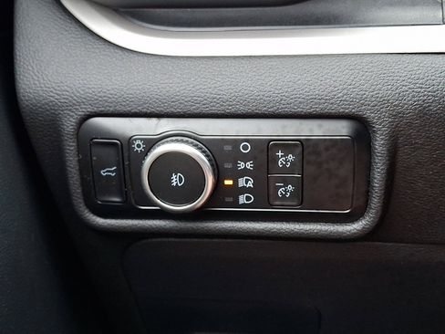 Certified 2024 Ford Explorer XLT w/ Equipment Group 202A image 28