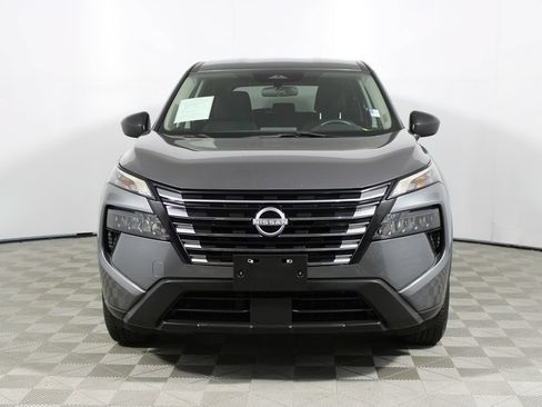 Used 2024 Nissan Rogue S FWD image 2