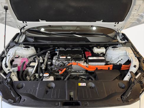 Used 2023 Toyota bZ4X Limited image 31