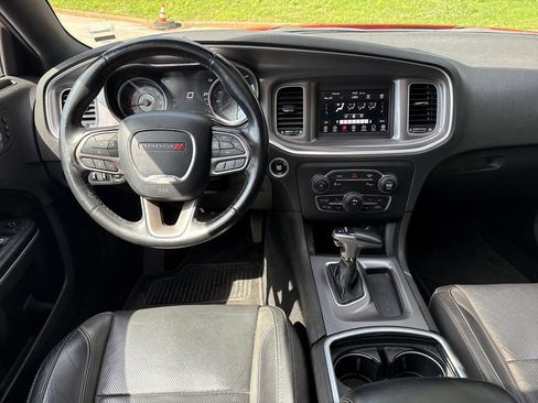 Used 2020 Dodge Charger SXT w/ Leather Interior Group RWD image 21