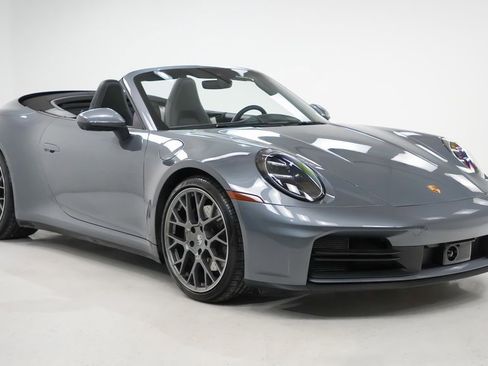 Certified 2025 Porsche 911 Carrera image 8