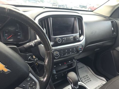 Used 2022 Chevrolet Colorado LT w/ Fleet Safety Package RWD image 8