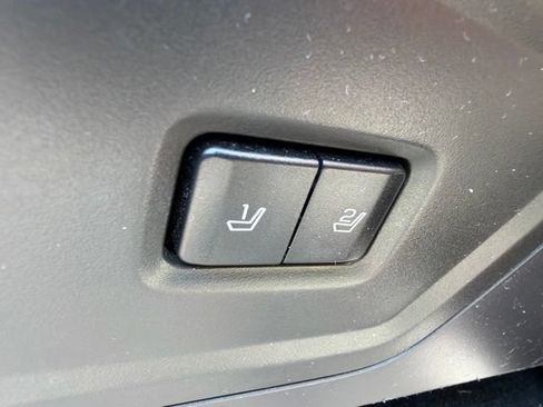 Used 2011 Lincoln Navigator 4WD w/ 101A Rapid Spec Order Code image 29