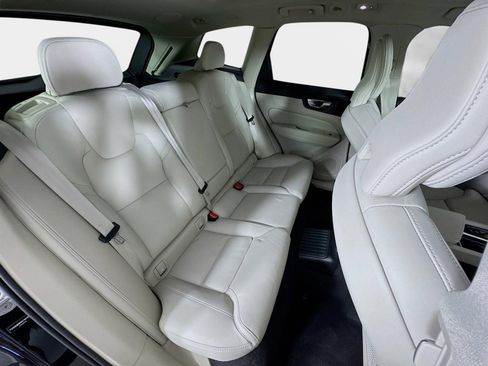 Used 2025 Volvo XC60 T8 Ultra w/ Protection Package Premier image 29