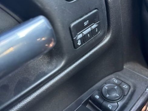 Used 2021 Chevrolet Silverado 1500 LTZ w/ LTZ Premium Package AWD/4WD image 23