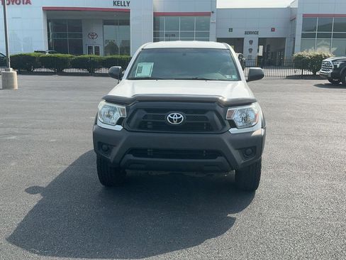 Used 2014 Toyota Tacoma 4x4 Double Cab w/ Convenience Package image 2