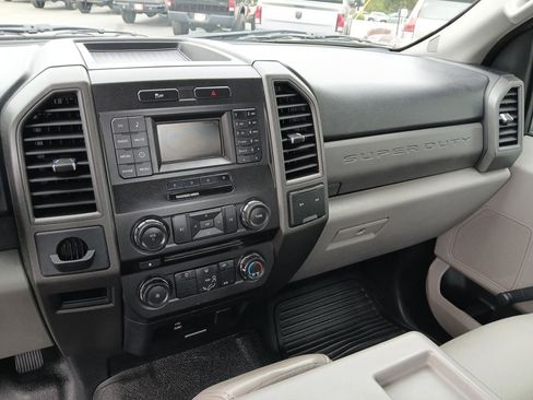 Used 2017 Ford F250 XL image 17